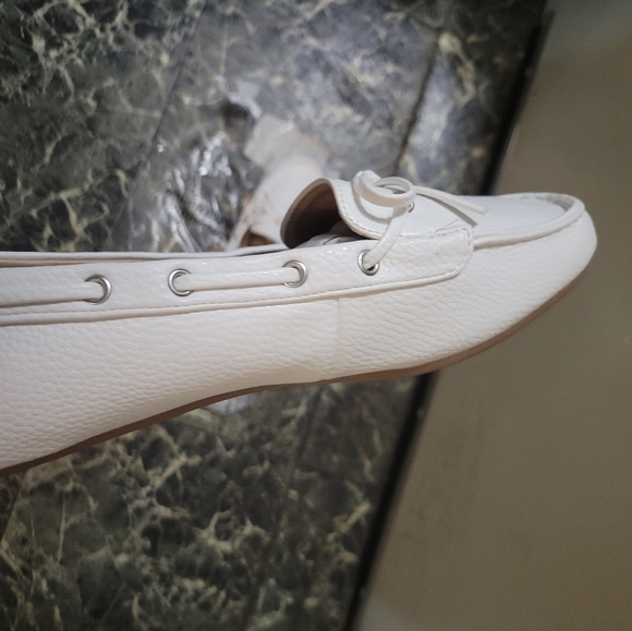 Shoes - Picture 6 of 10